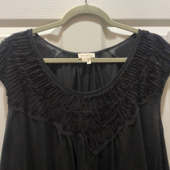 Top - Picture 2 of 3